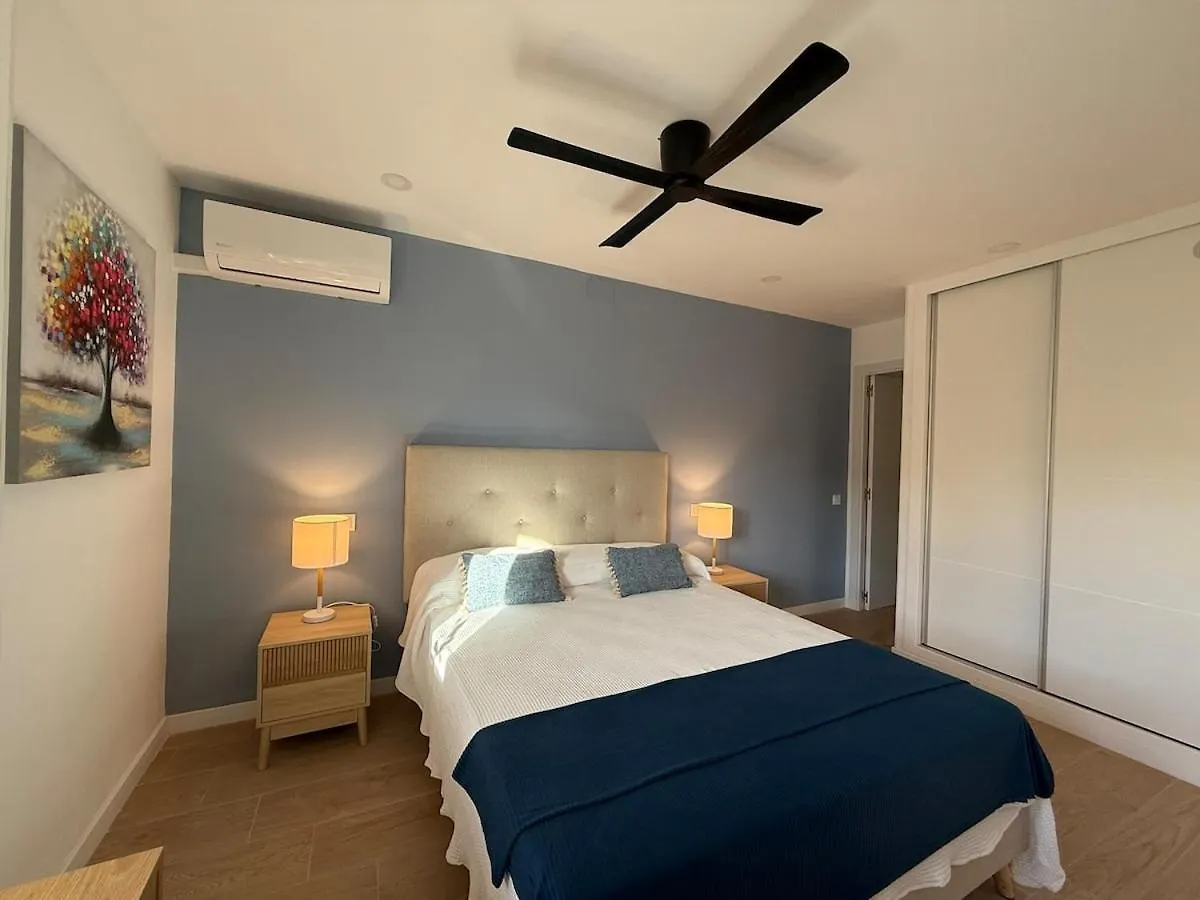Sunny & Stylish Beach Apartment Fuengirola 0*,  Spanje