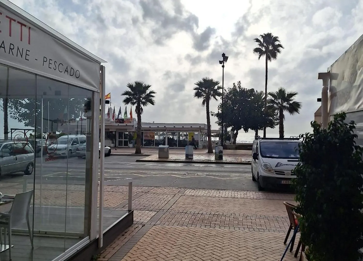Sunny & Stylish Beach Apartment Fuengirola